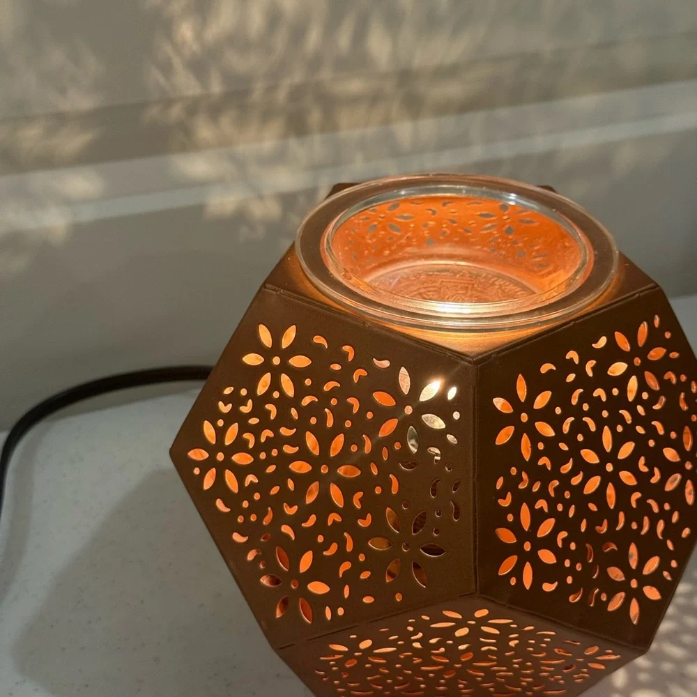 Scentsy Copper Cast Warmer ~ Like NEW